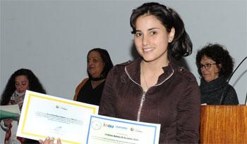 Entrega de certificados a educadores