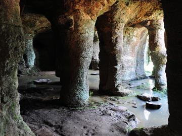 Gruta del Palacio
