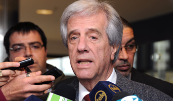 Vázquez en declaraciones a la prensa, foto de archivo