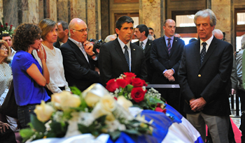 Presidente Tabaré Vázquez en funeral del escritor Eduardo Galeano, en el Palacio Legislativo