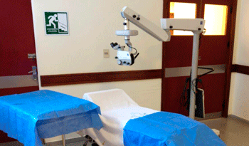 Microscopio OPMI Lumera 300 del Hospital de Ojos José Martí Microscopio OPMI Lumera 300 del Hospital de Ojos José Martí