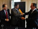 Firma de convenio ANCAP con PETROBRAS y Puertas del Sur