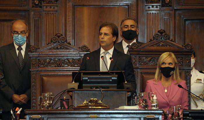 Lacalle Pou, en el Parlamento