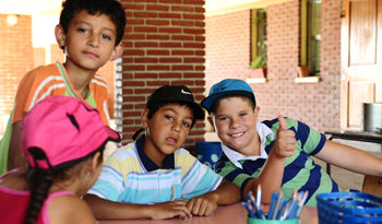 Niños jugando