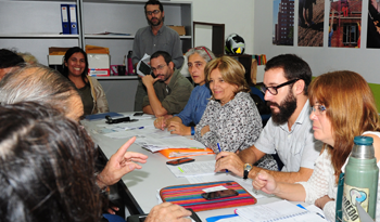 Ministra Eneida de León con organizaciones sociales de Salto