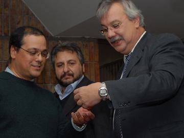 Ministro Enrique Pintado entrega medallas a funcionarios de Transporte y Obras Públicas