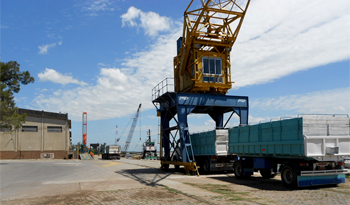El puerto de Paysandú vuelve a operar tras el retiro de las aguas desbordadas del río Uruguay
