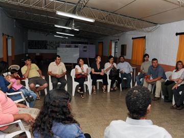 Reunión de emprendedores en Salto