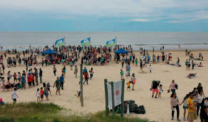 Jornada de limpieza de playas Jornada de limpieza de playas