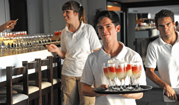 Estudiantes de Escuela de Alta Gastronomía