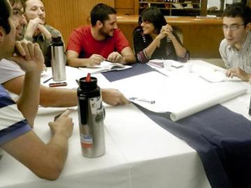 Jóvenes de partidos políticos en debate hacia Plan de Acción de Juventudes 2015 - 2025