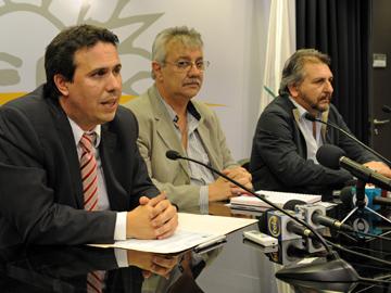 Prosecretario Cánepa, ministro Pintado y viceministro Genta en conferencia de prensa