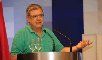 Director del Instituto Cuesta Duarte del PIT-CNT, Milton Castellano