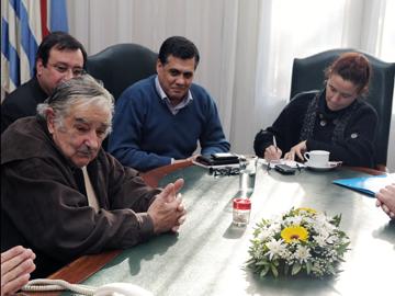 Presidente Mujica e intendentes