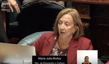 Ministra de Educación y Cultura, María Julia Muñoz