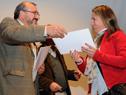 Entrega de certificados del curso "Aprendiendo a educar mejor a niñas y niños pequeños" Entrega de certificados del curso "Aprendiendo a educar mejor a niñas y niños pequeños"