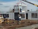 Instalación de aulas prefabricadas para liceales de Dolores