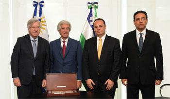 Ministro Danilo Astori y presidente Tabaré Vázquez compartieron con autoridades de CAF inauguración su sede