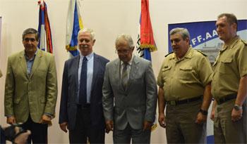 Ministros Menéndez y Basso en asunción de Alejandro Salaberry como director de Sanidad de las Fuerzas Armadas