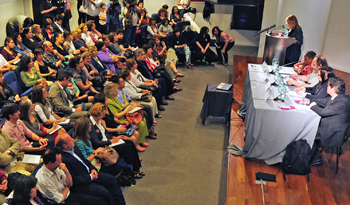 Autoridades realizan rendición anual con motivo del Día Internacional de Lucha contra la Violencia hacia la Mujer