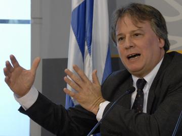 Fernando Lorenzo, ministro de Economía y Finanzas Fernando Lorenzo, ministro de Economía y Finanzas