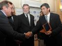 Entrega de premio Maimónides en el campo de la energía a UTE y ANCAP