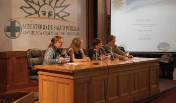 Autoridades en la entrega del premio “Vladimir Roslik”