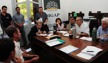 Subsceretario Enzo Benech con Asociación Rural de Cerro Largo