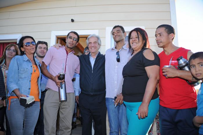 Presidente Tabaré Vázquez en barrio Cerro del Estado de la ciudad de Rivera
