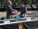 Defensa recibió donación china de material no bélico por cinco millones de dólares para traslados y obras viales