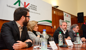 Claudio Fernández, Eneida de León, Francisco Beltrame y Walter Stolarky, jerarcas de Vivienda