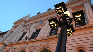 Fachada de la sede de la Universidad de la República