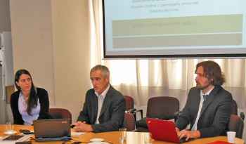 Autoridades en presentación de estrategia para ahorro de energía