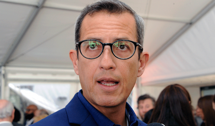 Óscar Robles