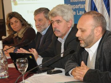 Mesa de autoridades