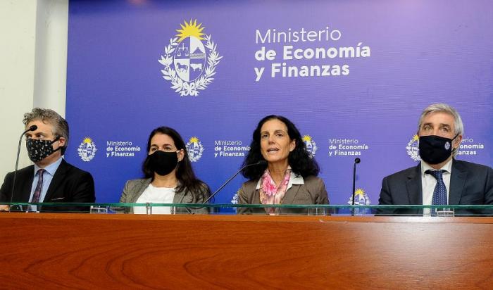 Autoridades del Ministerio de Economía y Finanzas