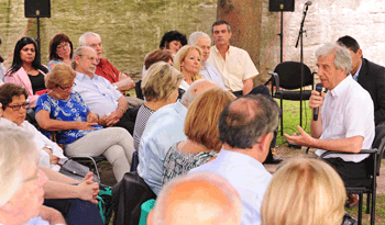 Vázquez reunió en la residencia de Suárez y Reyes al Consejo de Ministros y la bancada oficialista. Vázquez reunió en la residencia de Suárez y Reyes al Consejo de Ministros y la bancada oficialista.
