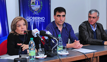 Ministra Eneida de León, intendente de Salto, Andrés Lima, y Gabriel Rodríguez Ministra Eneida de León, intendente de Salto, Andrés Lima, y Gabriel Rodríguez