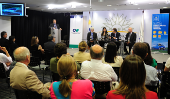 Firma de convenio entre Banco de Desarrollo de América Latina y Correo Uruguayo