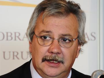 Ministro de Transporte y Obras Públicas, Enrique Pintado
