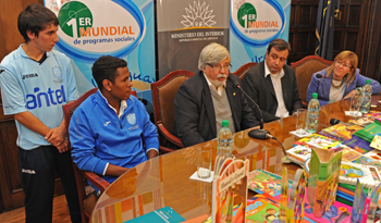 Actividad del Ministerio del Interior y el programa Uruguay Crece Contigo