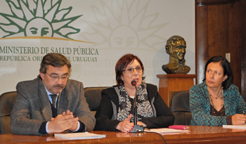 Autoridades de la salud en conferencia de prensa