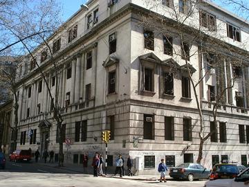 Fachada del MEF