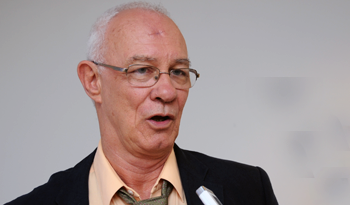Experto en gestión del riesgo de desastres, Allan Lavell
