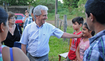 Presidente Vázquez en Pueblo Sequeira