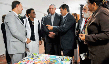 Inauguración del pabellón Uruguay en la Feria del Libro de La Habana