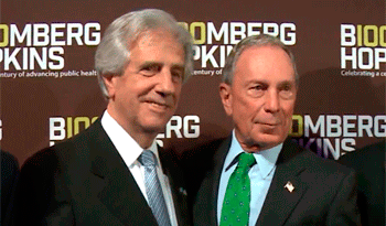 Tabaré Vázquez junto a Michael Bloomberg