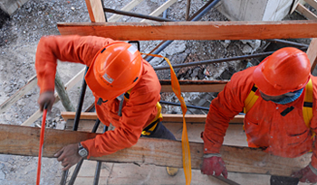 Obreros trabajando