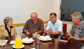 Reunión de María Auxiliadora Delagdo con Directiva de la Sociedad de Fomento Rural