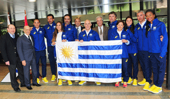 Vázquez junto a delegación olímpica uruguaya.